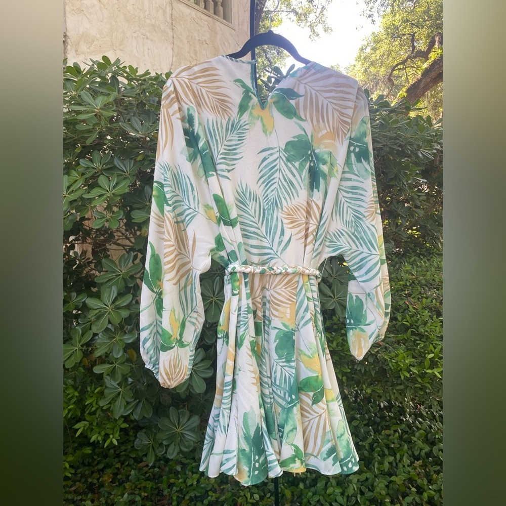 Gianni Bini White Mini Dress with Green & Tan Leaf Print - Picture 5 of 11